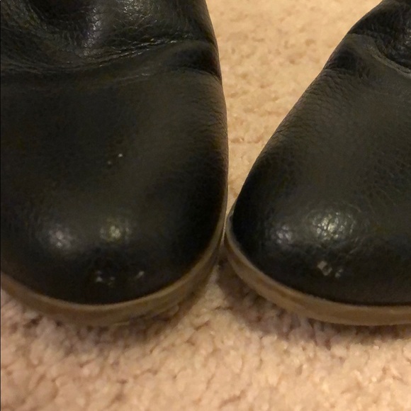 Women’s booties! - Picture 2 of 5